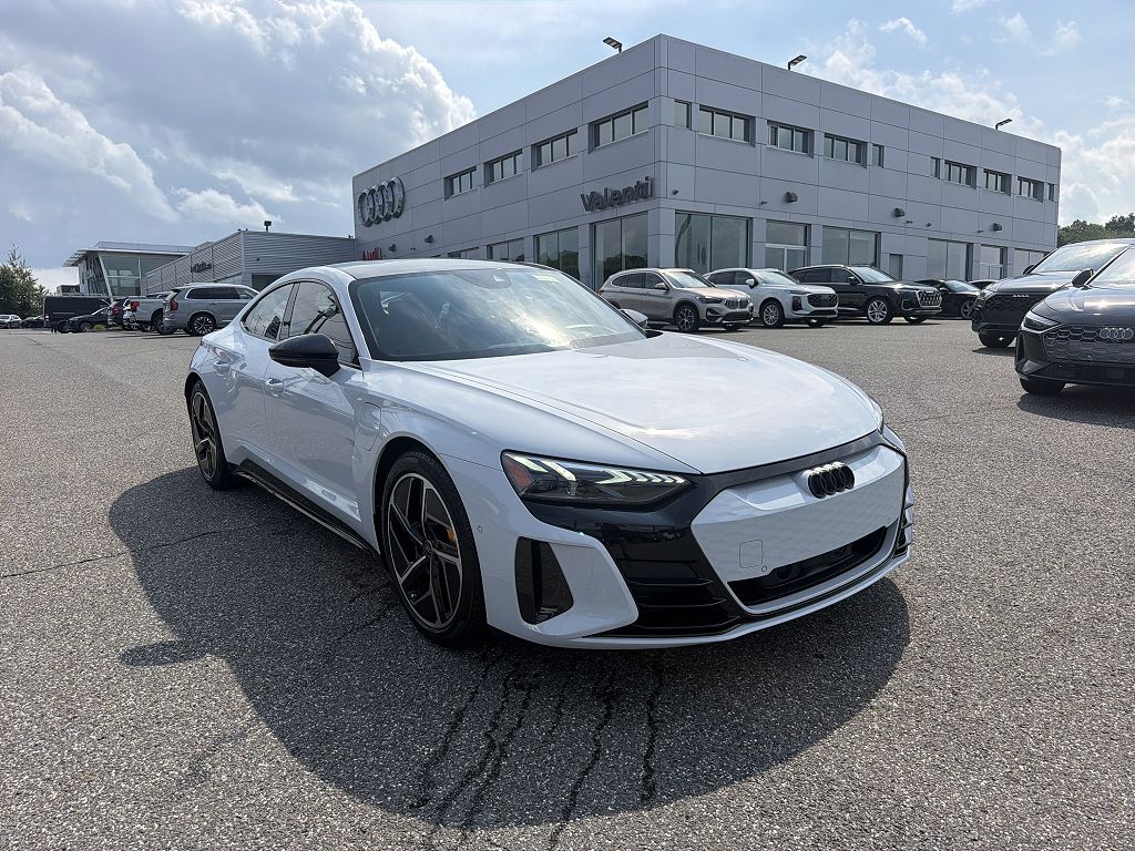 2024 Audi e-tron GT 4DR QTRO