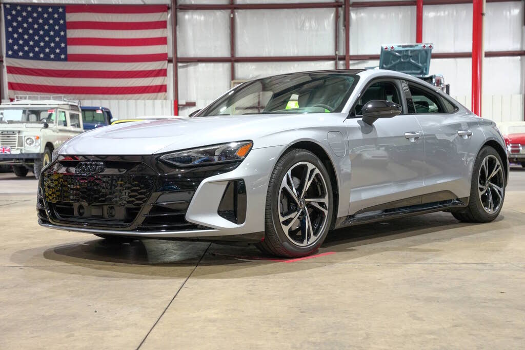2022 Audi e-tron GT Premium Plus