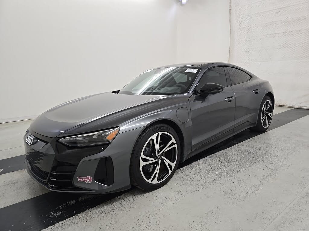 2024 Audi e-tron GT Premium Plus