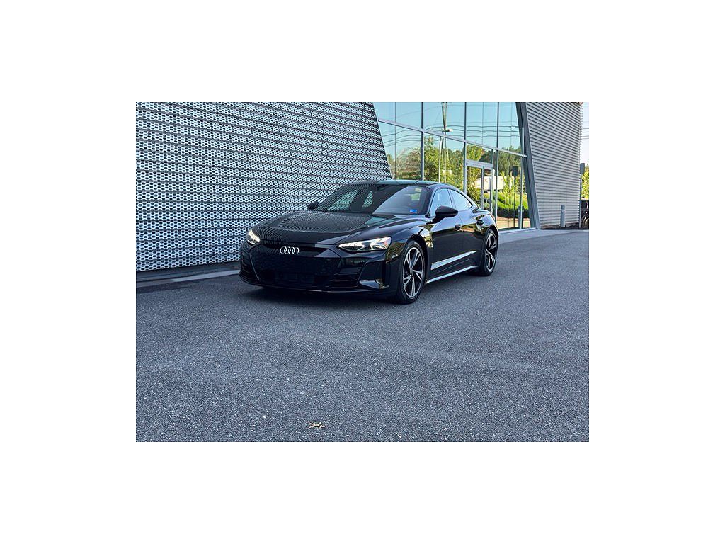 2023 Audi e-tron GT Premium Plus