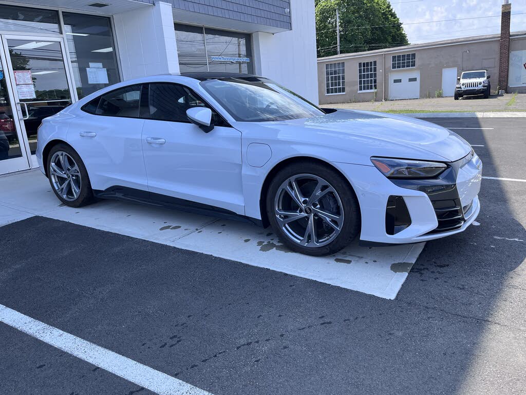 2024 Audi e-tron GT Prestige