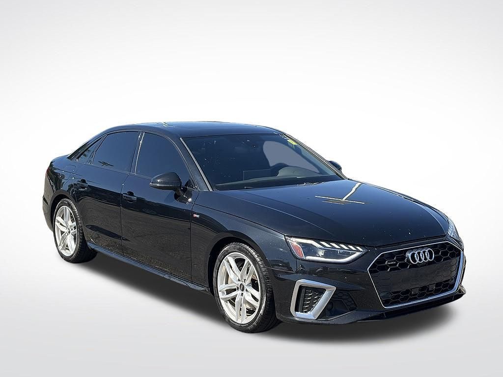 2022 Audi A4 45 S line Premium