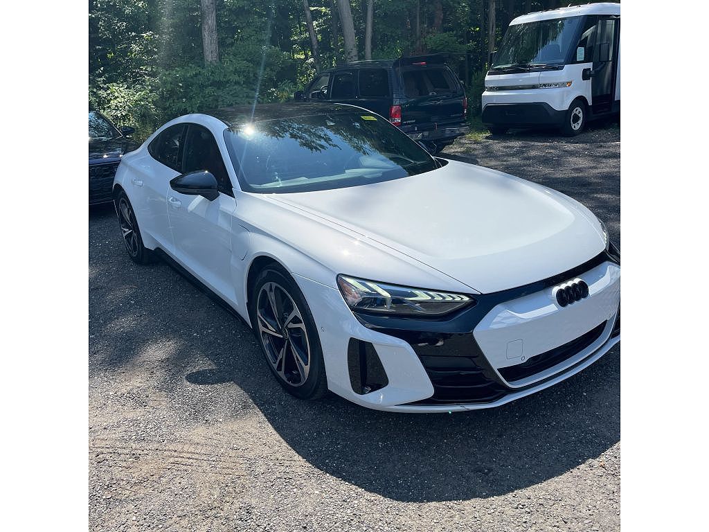 2024 Audi e-tron GT Prestige