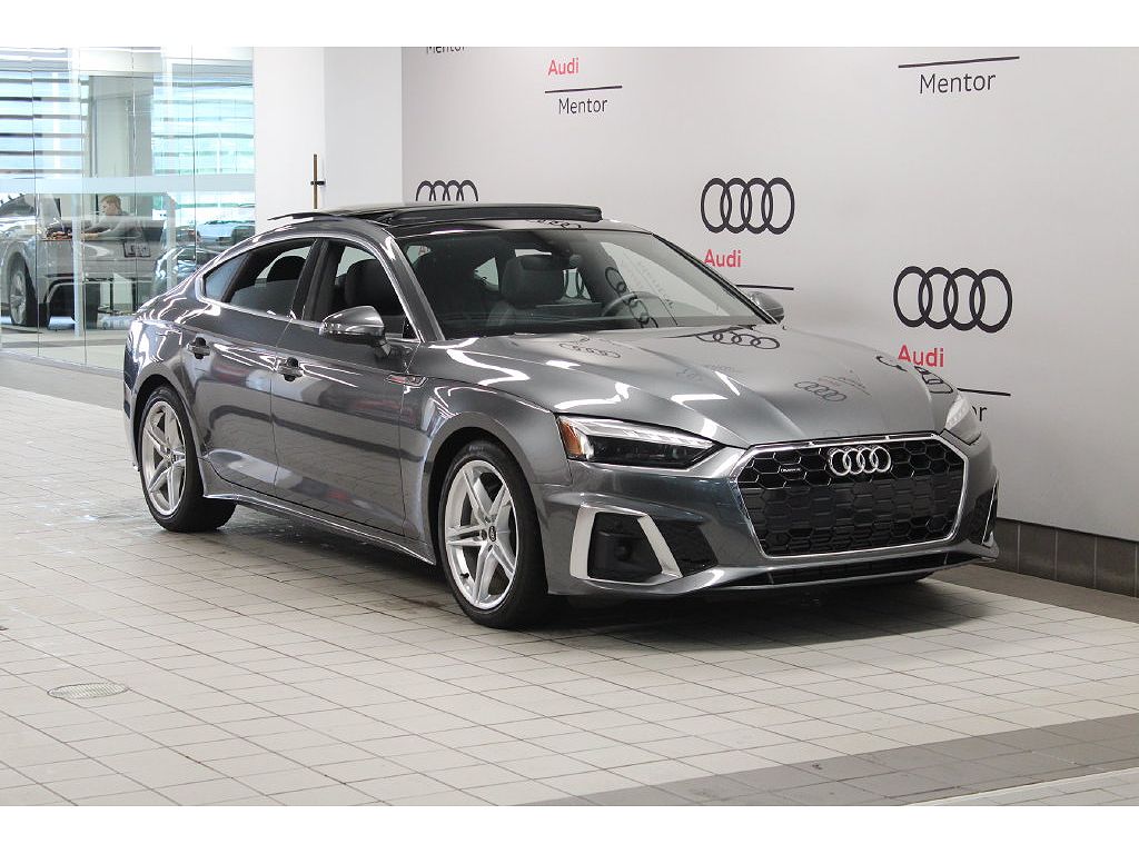 2022 Audi A5 45 S line Premium