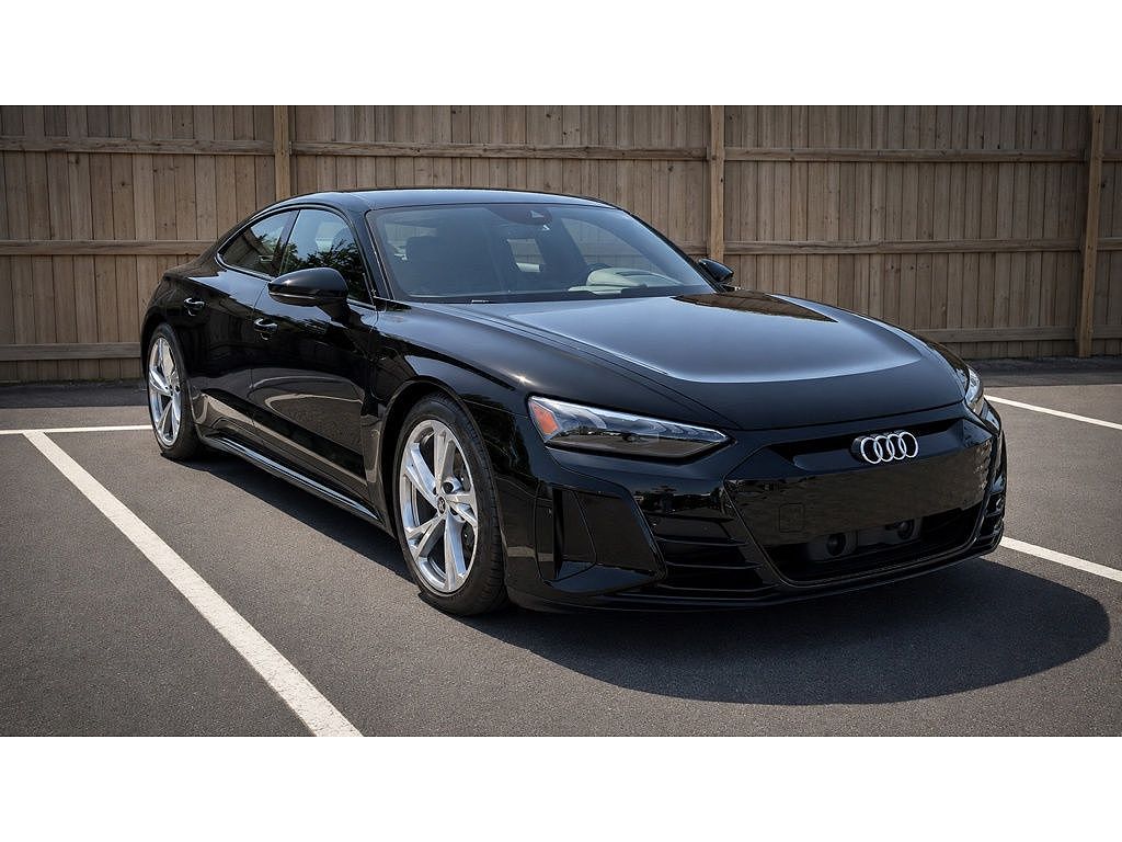 2023 Audi e-tron GT Premium Plus