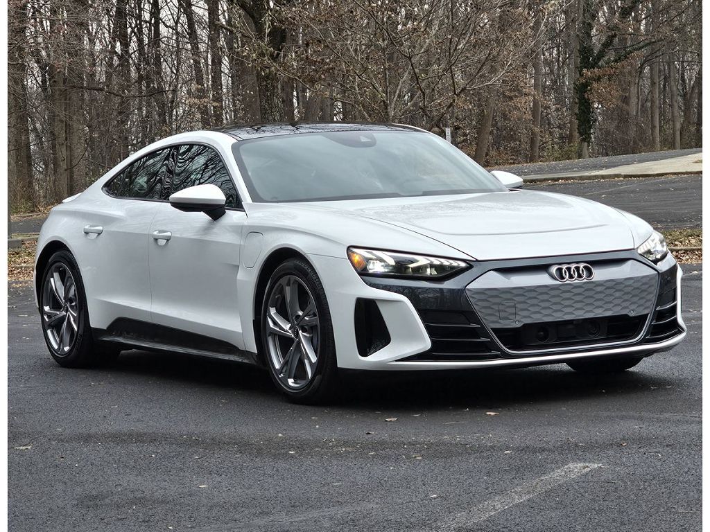 2022 Premium Plus in White, 7,101 miles for sale in Silver Spring, MD