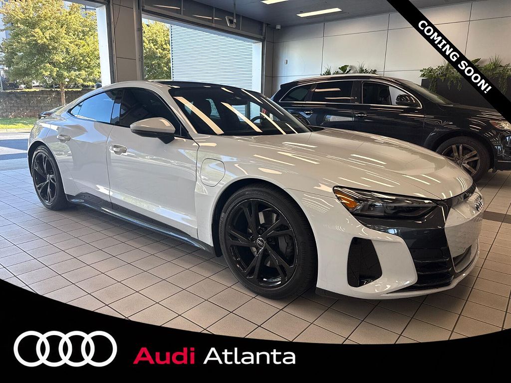 2024 Audi e-tron GT Premium Plus