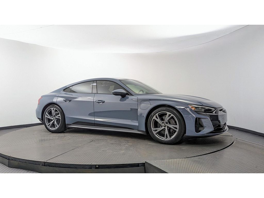 2022 Audi e-tron GT Premium Plus