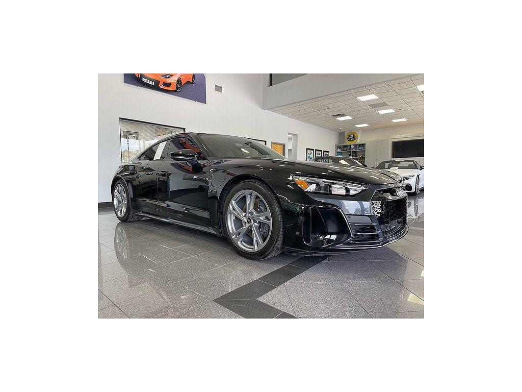 2023 Audi e-tron GT Premium Plus - NEW $109.940.00