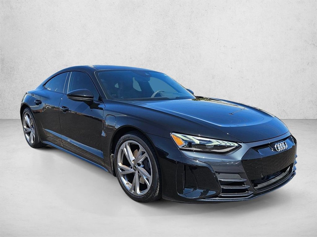 2024 Audi e-tron GT Premium Plus
