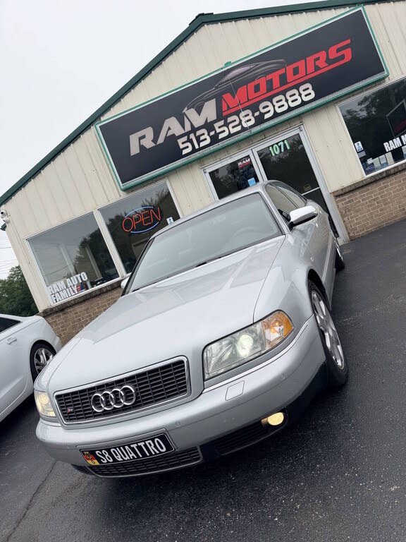 2001 Audi S8 quattro