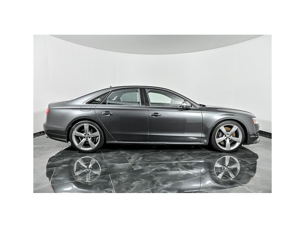 2016 Audi S8 quattro