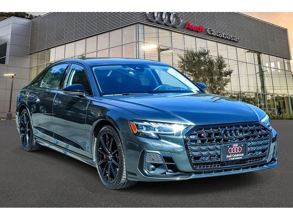 2023 Audi S8