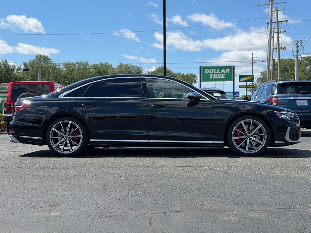 2023 Audi S8 4.0T