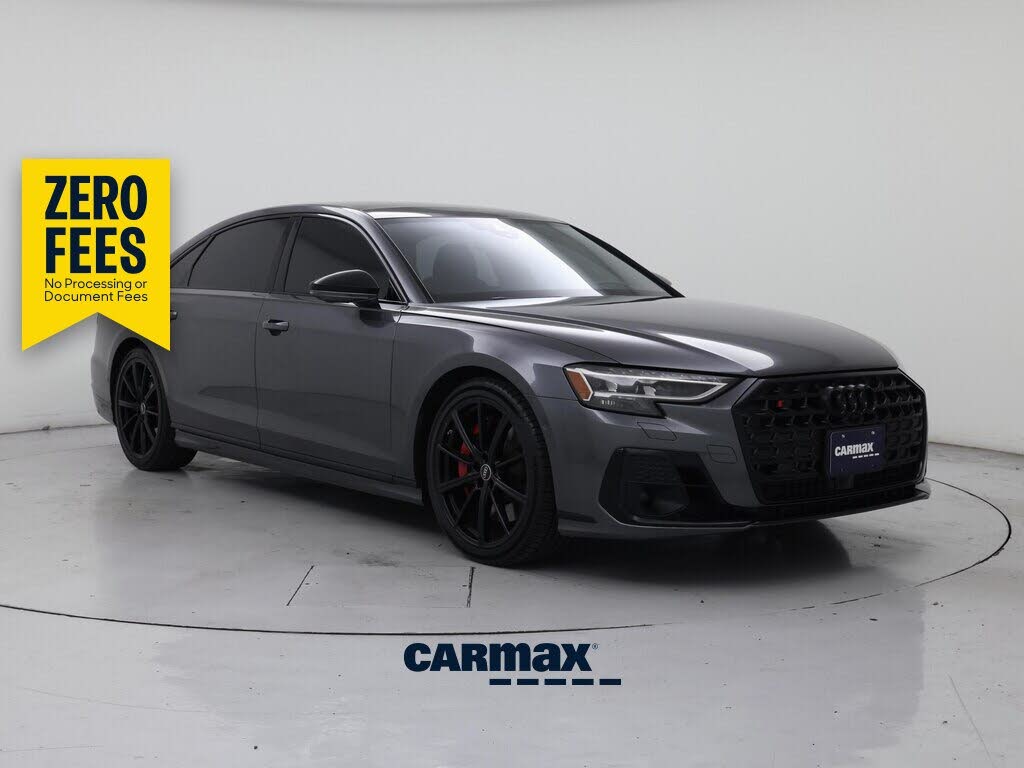 2022 Audi S8