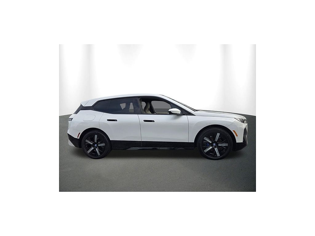 2024 BMW iX xDrive50