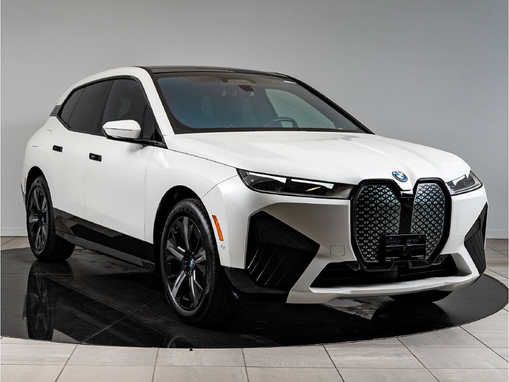 2025 BMW iX xDrive50