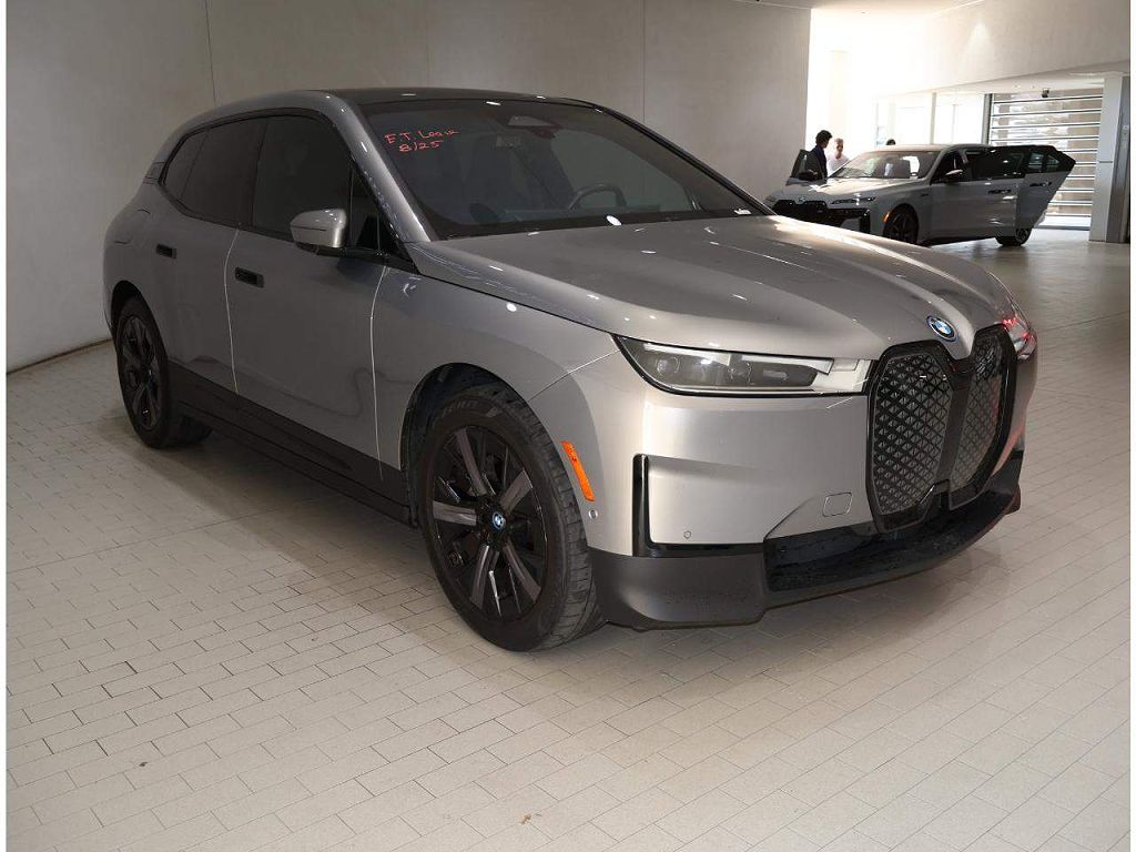 2024 BMW iX xDrive50