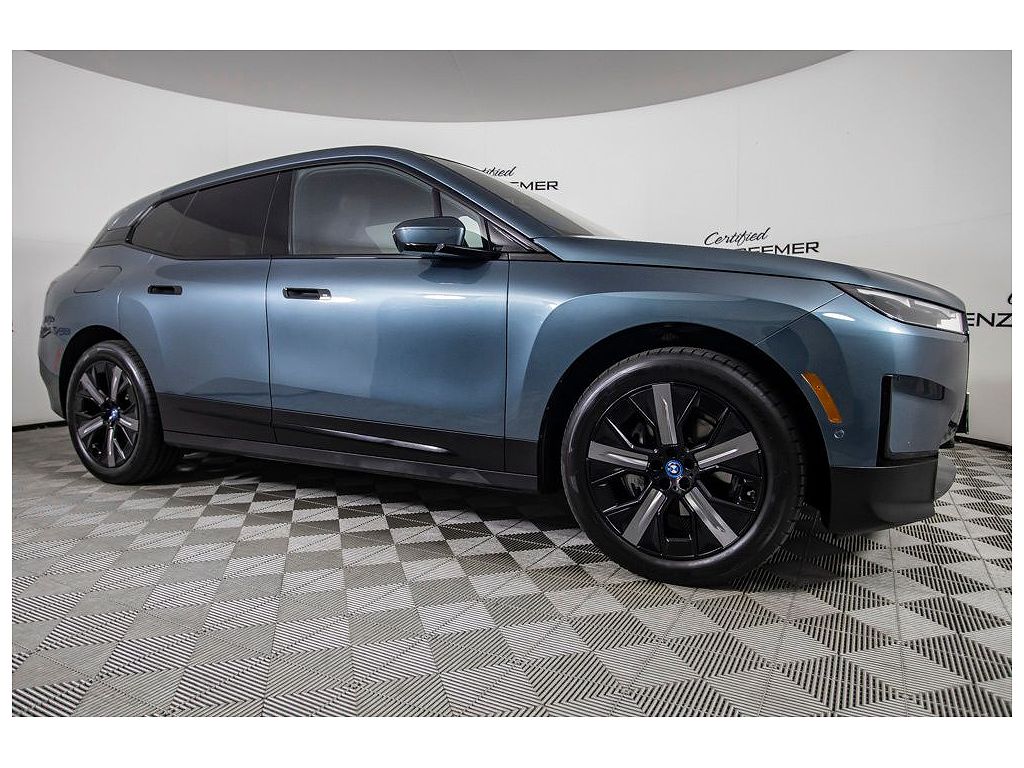 2023 BMW iX xDrive50