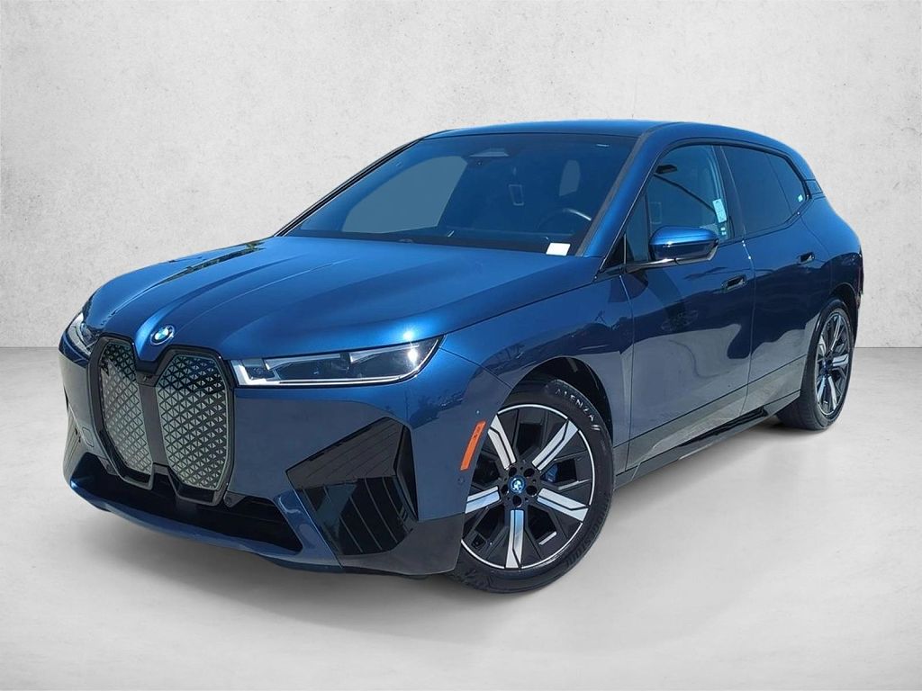 2023 BMW iX M60