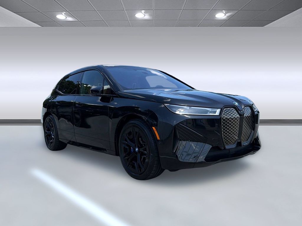 2023 BMW iX M60