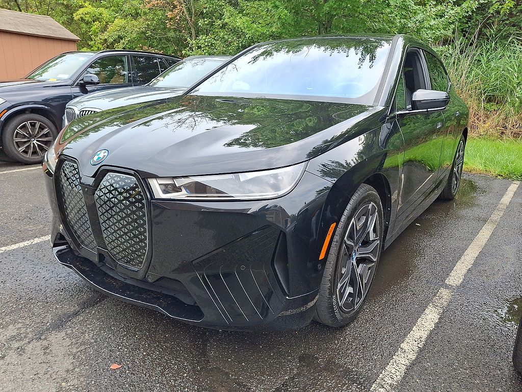 2023 BMW iX M60