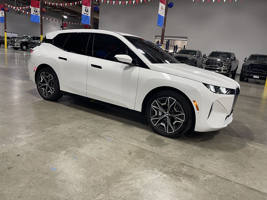 2026 BMW iX xDrive45
