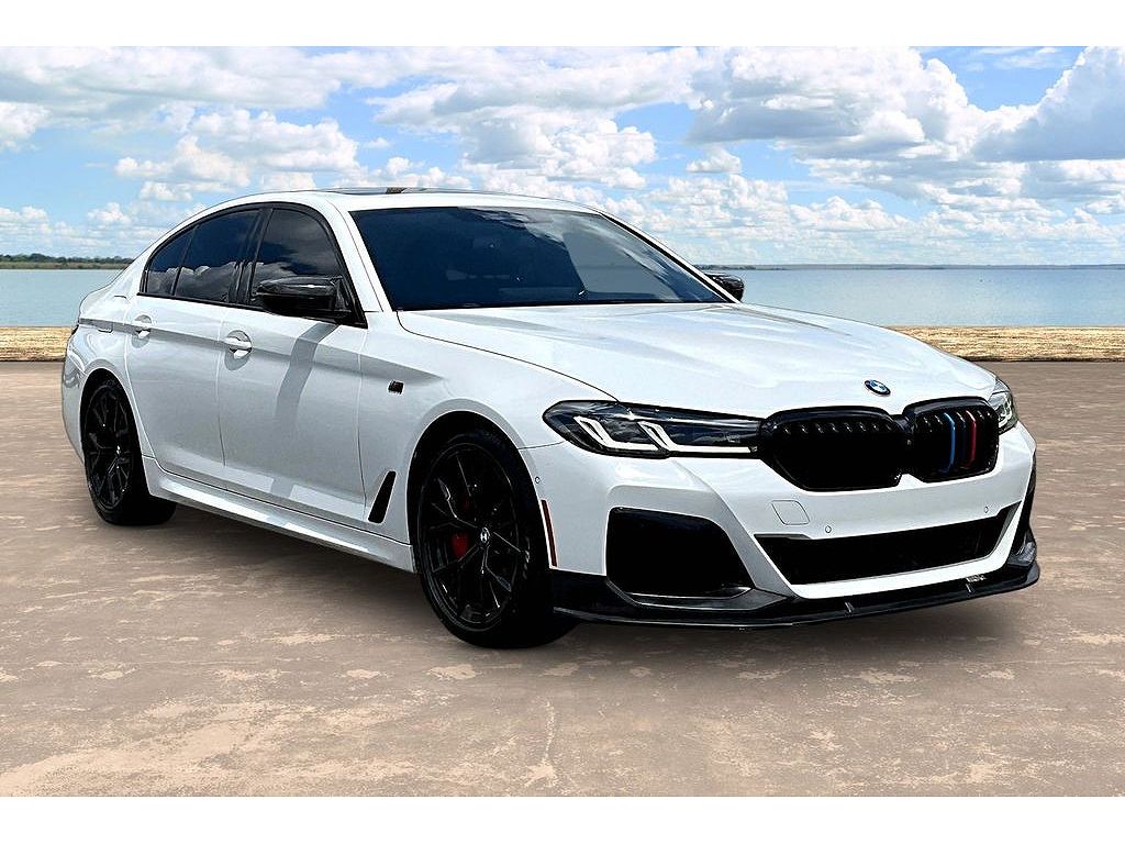 2022 BMW 5 Series M550i xDrive