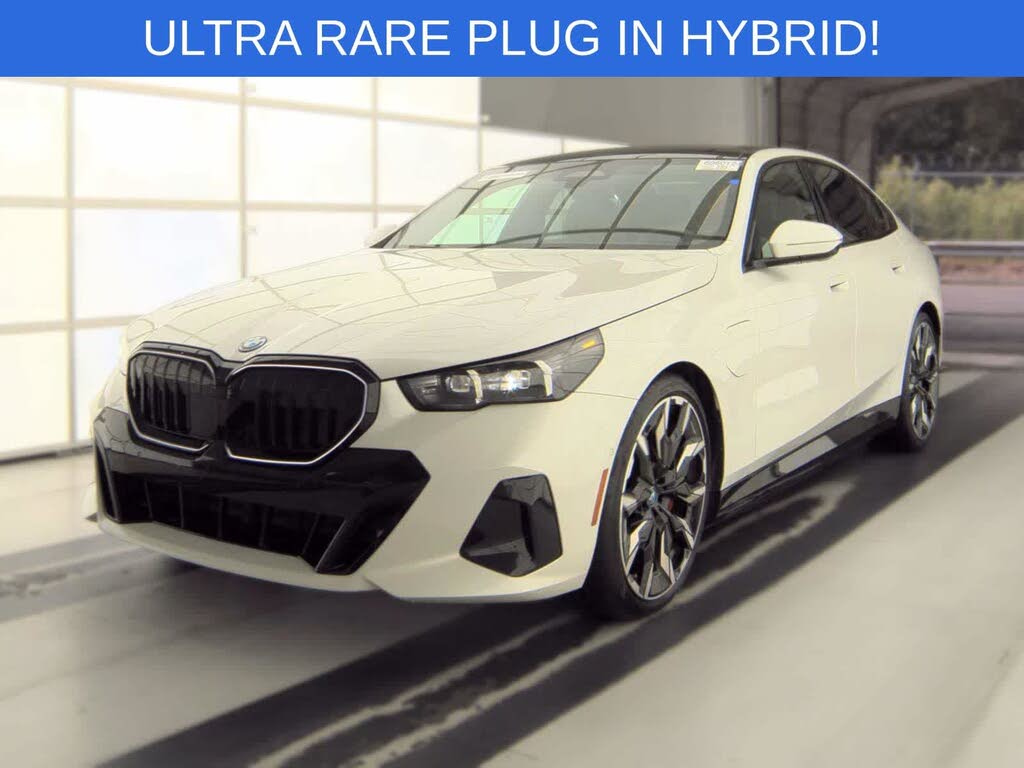 2025 BMW 5 Series 550e xDrive