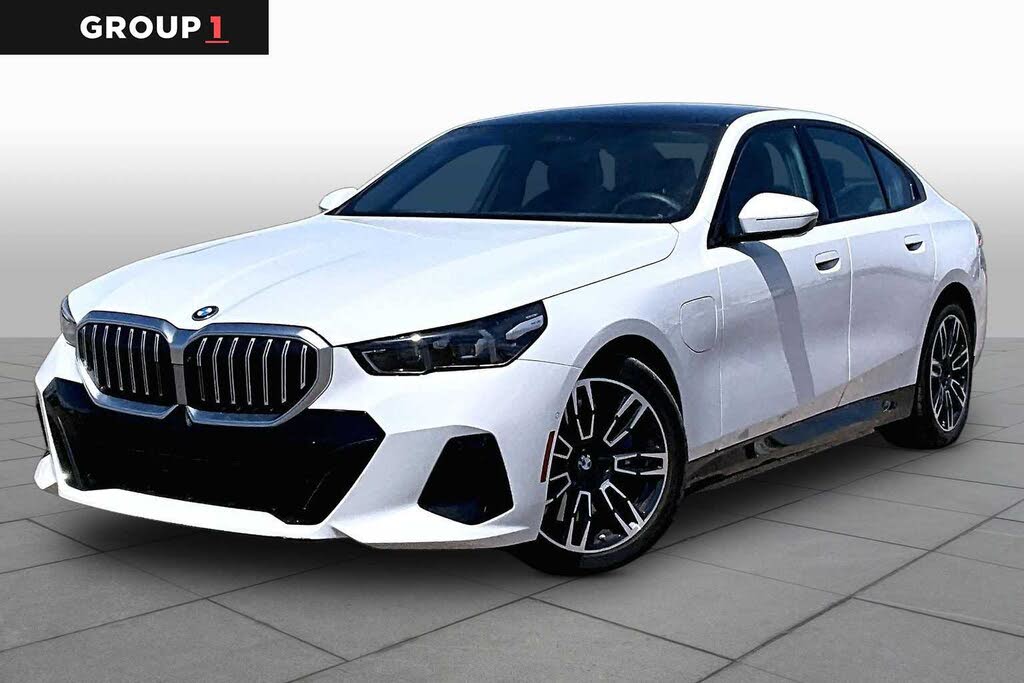 2026 BMW 5 Series 550e xDrive