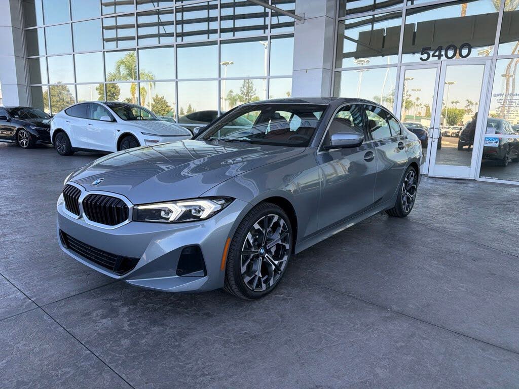 2026 BMW 3 Series 330i