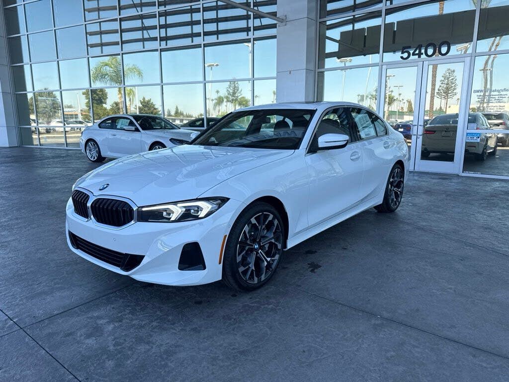 2026 BMW 3 Series 330i