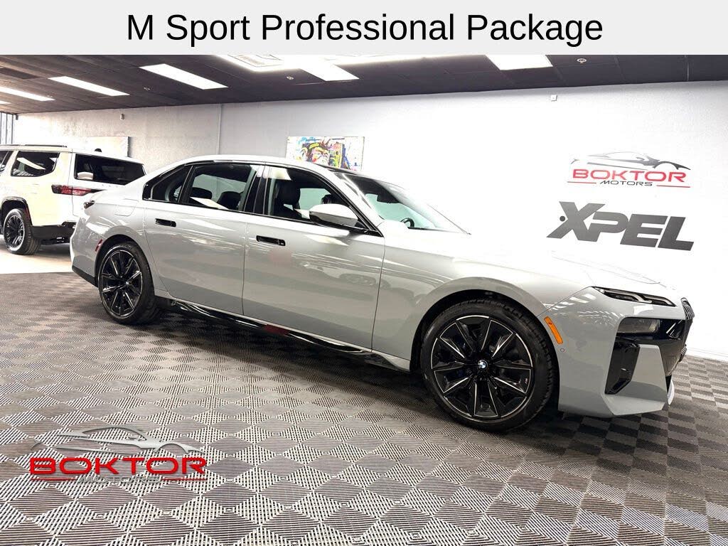 2023 BMW 7 Series 740i