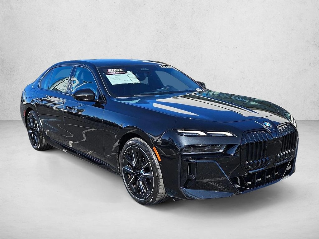 2023 BMW 7 Series 740i