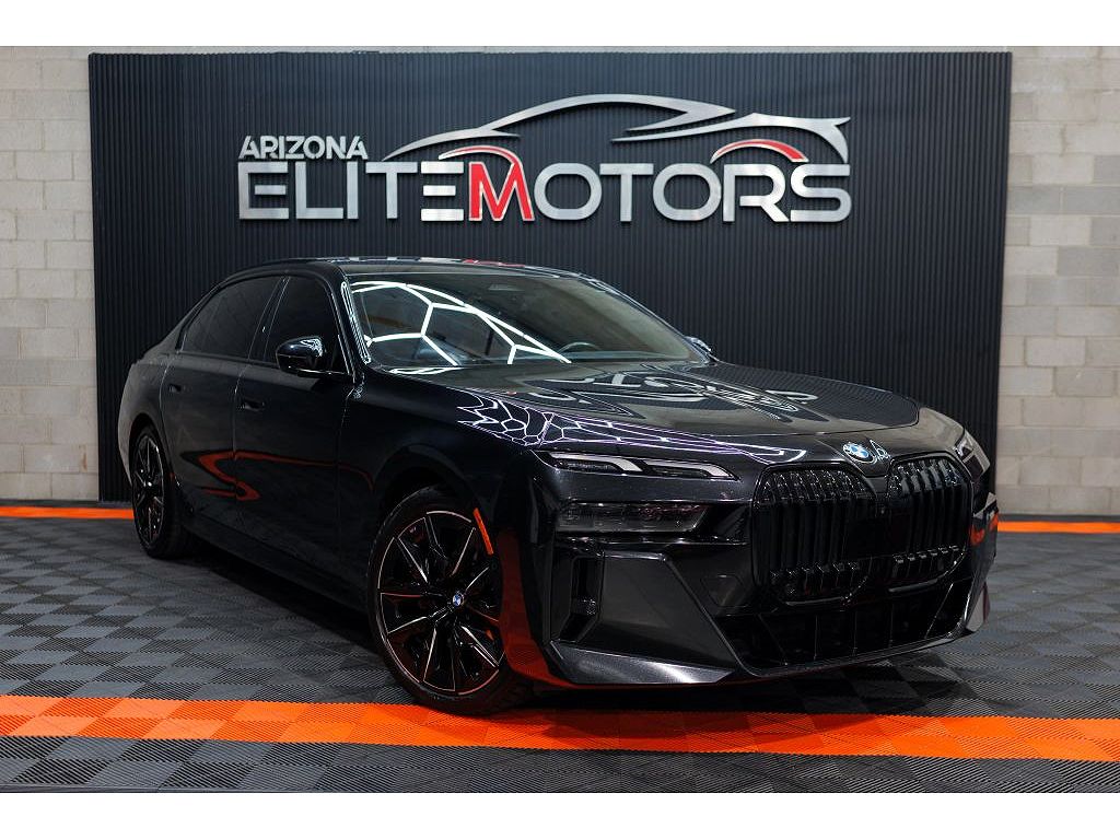 2023 BMW 7 Series 740i