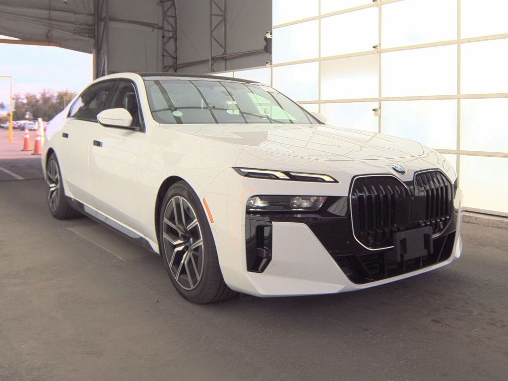2026 BMW 7 Series 740i