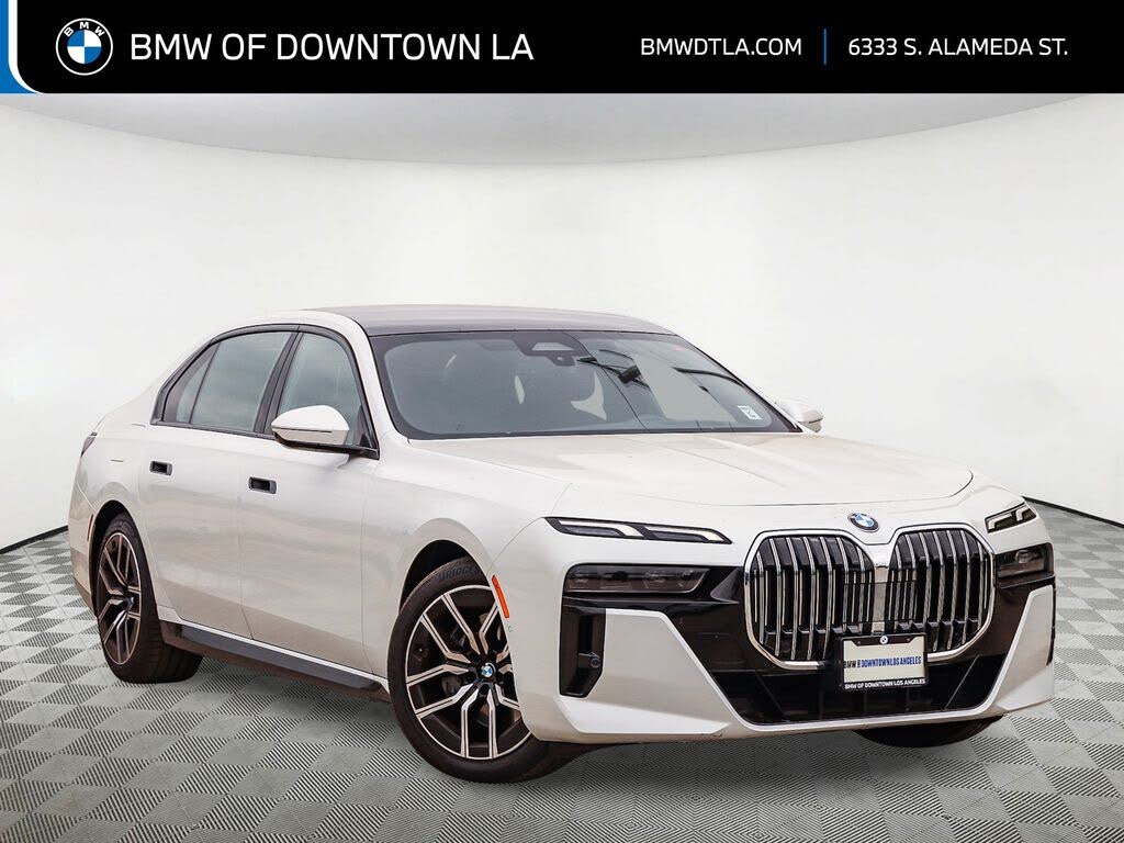 2025 BMW 7 Series 740i xDrive
