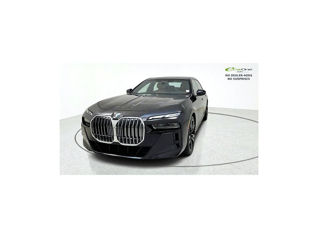 2026 BMW 7 Series 740i xDrive Sedan | DRIVING ASST PROF | PREM | 21" WHLS | $6K OPTS