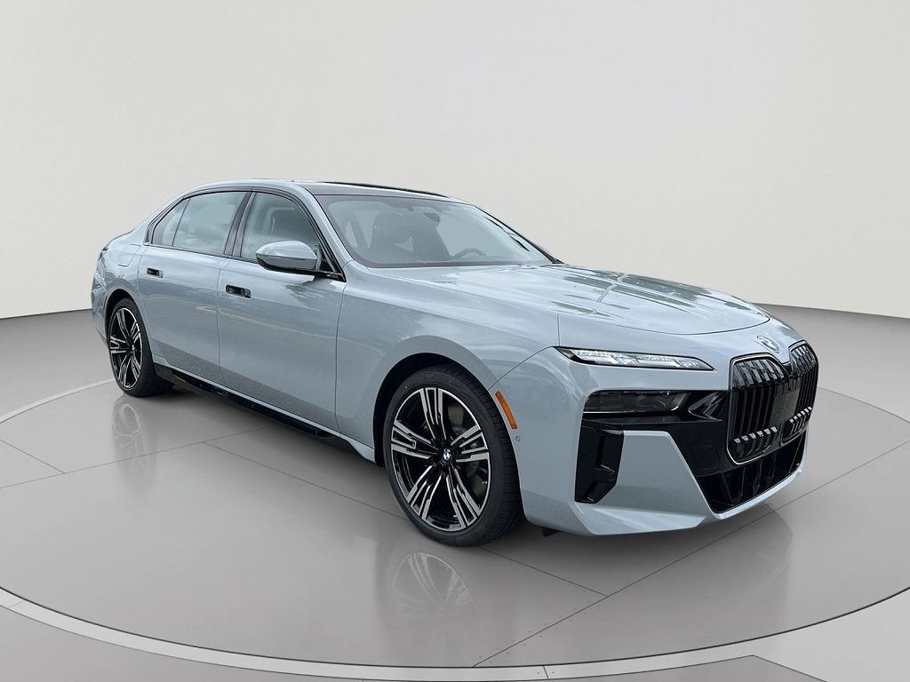 2025 BMW 7 Series 740i xDrive