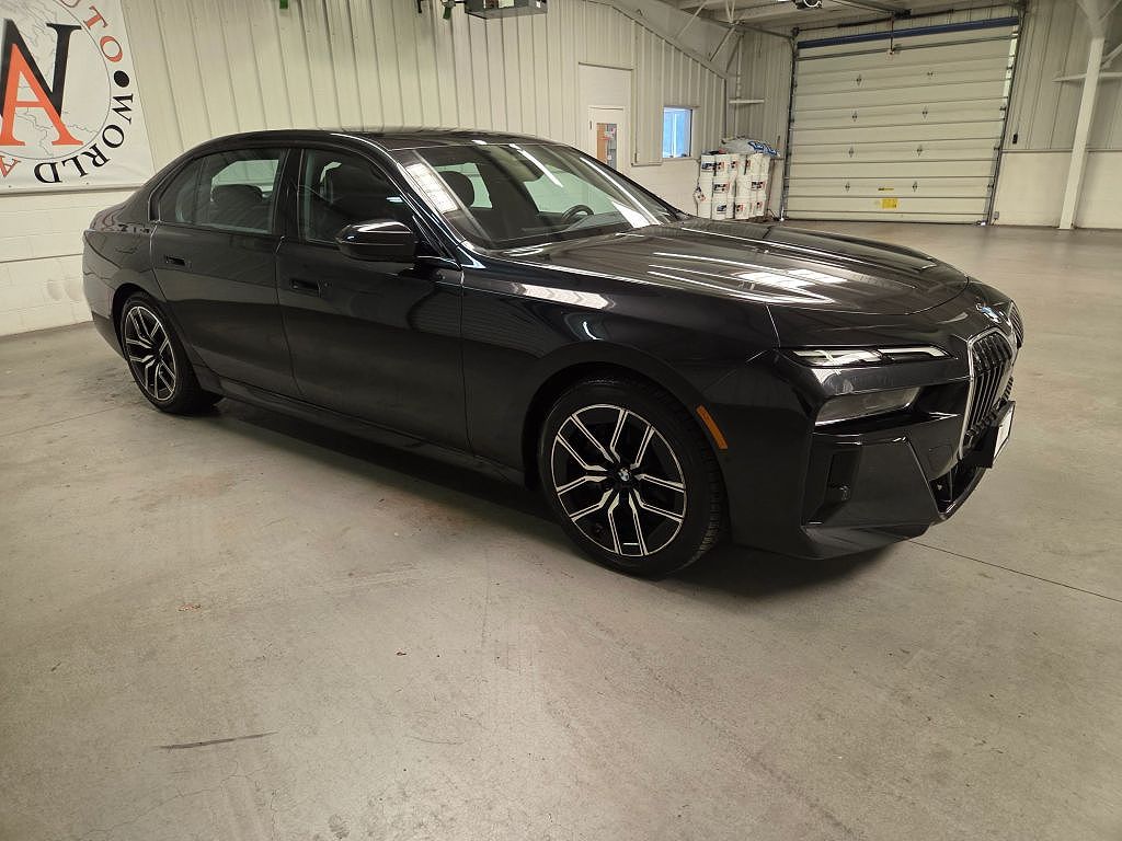 2024 BMW 7 Series 740i xDrive