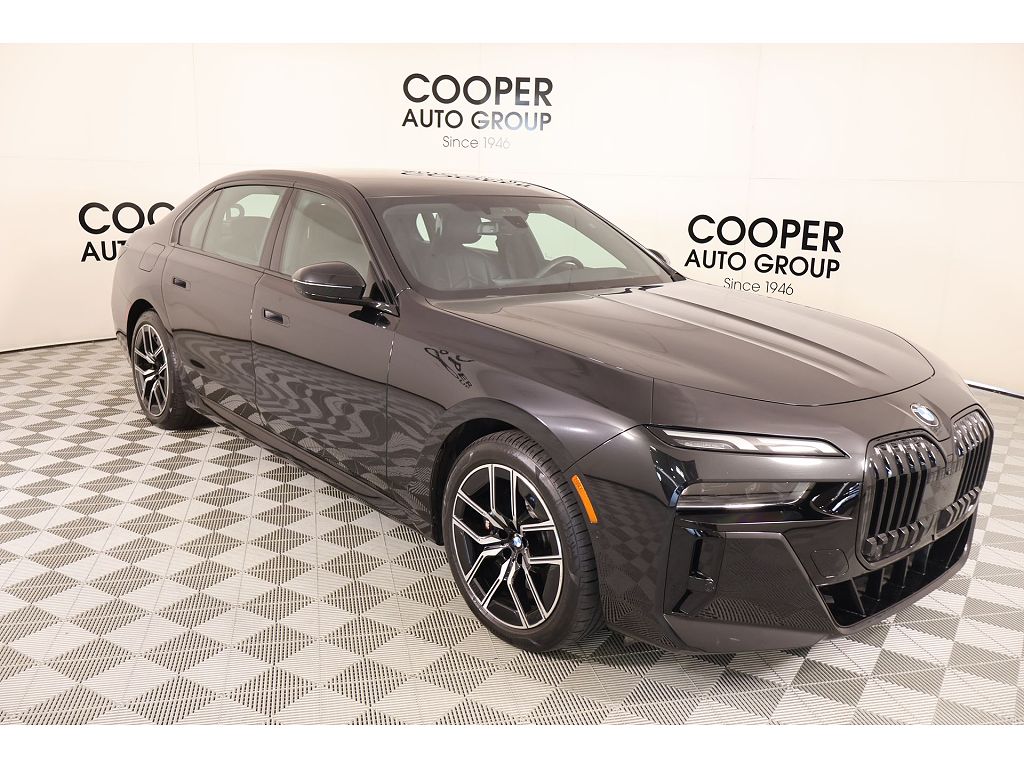 2024 BMW 7 Series 740i xDrive