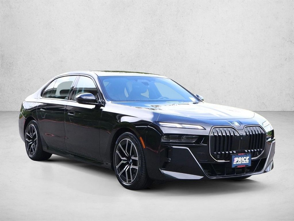 2025 BMW 7 Series 740i xDrive