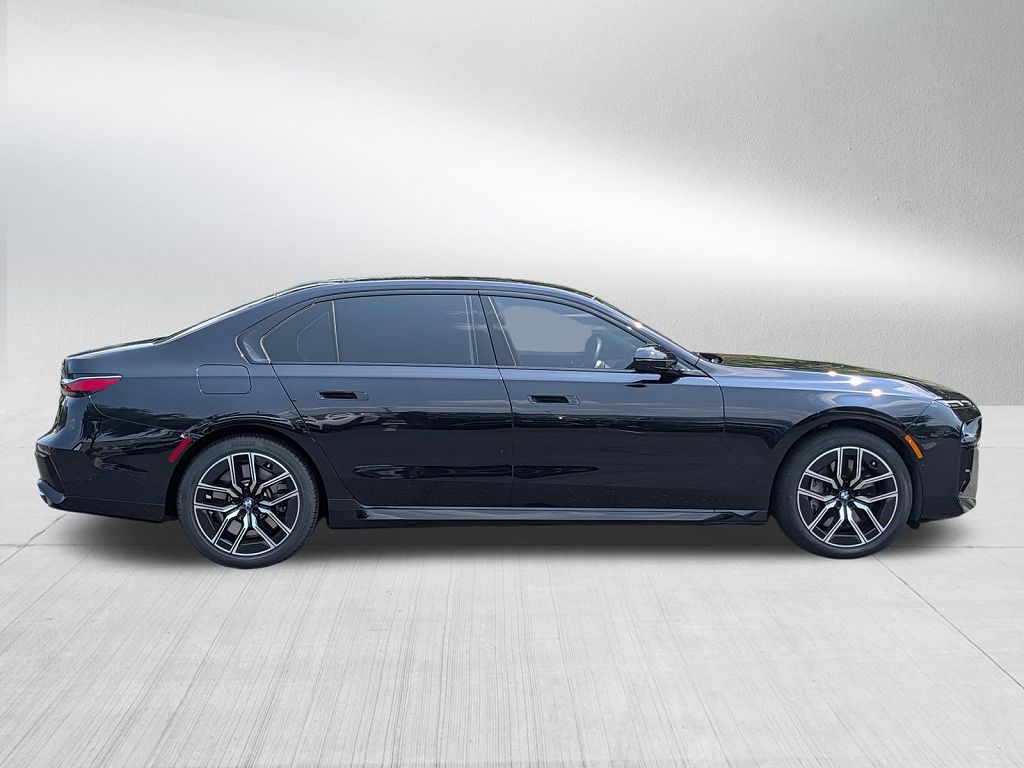 2023 BMW 7 Series 760i xDrive