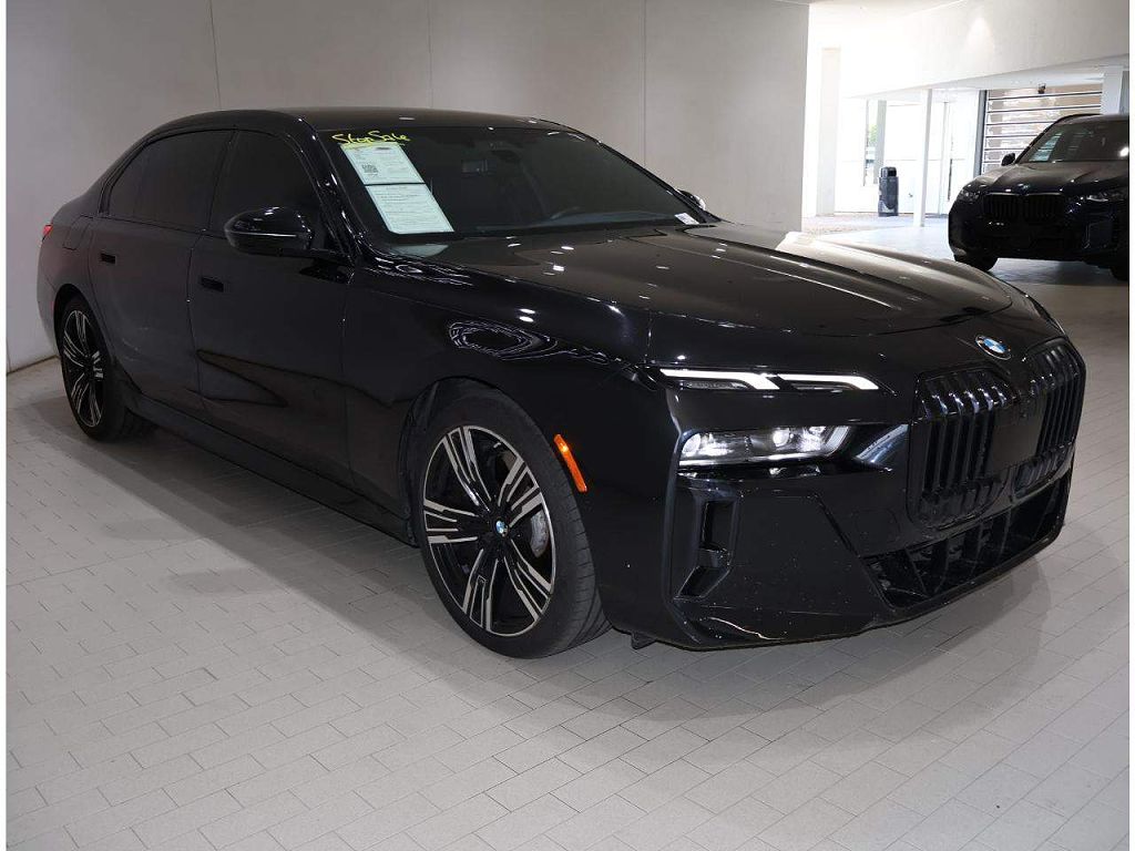 2023 BMW 7 Series 760i xDrive