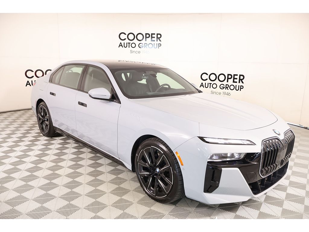 2025 BMW 7 Series 760i xDrive