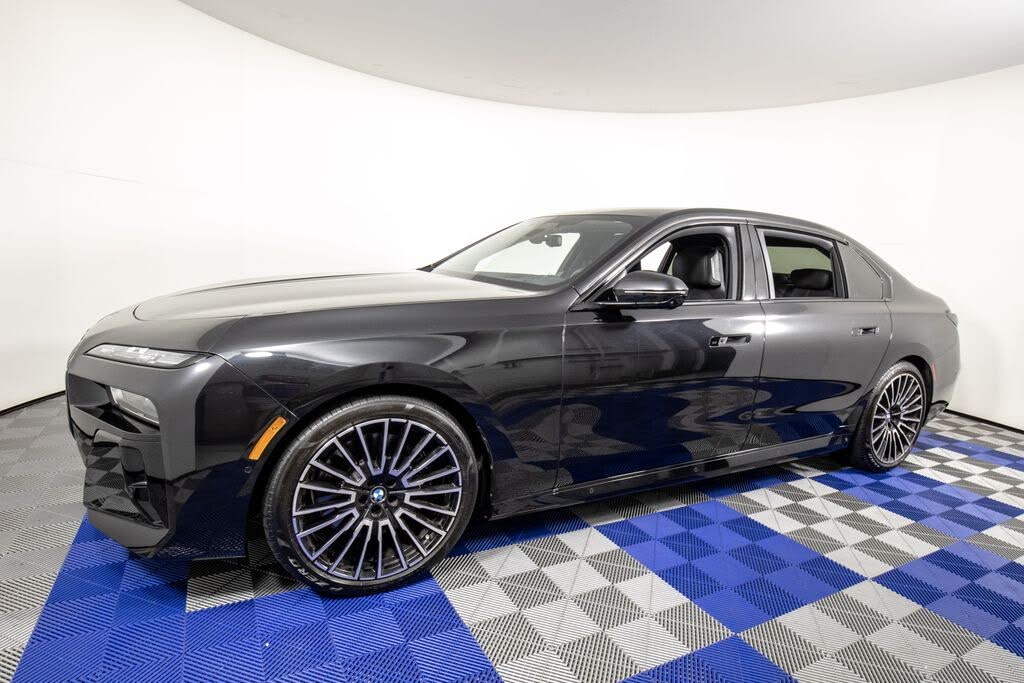 2025 BMW 7 Series 760i xDrive