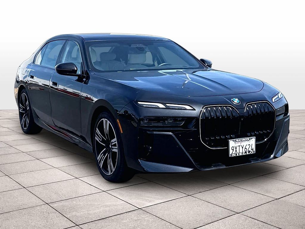 2025 BMW 7 Series 760i xDrive