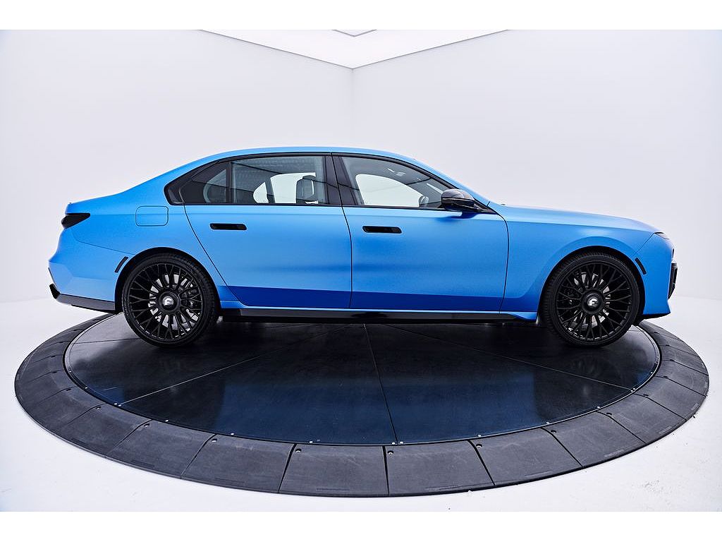 2024 BMW 7 Series 760i xDrive