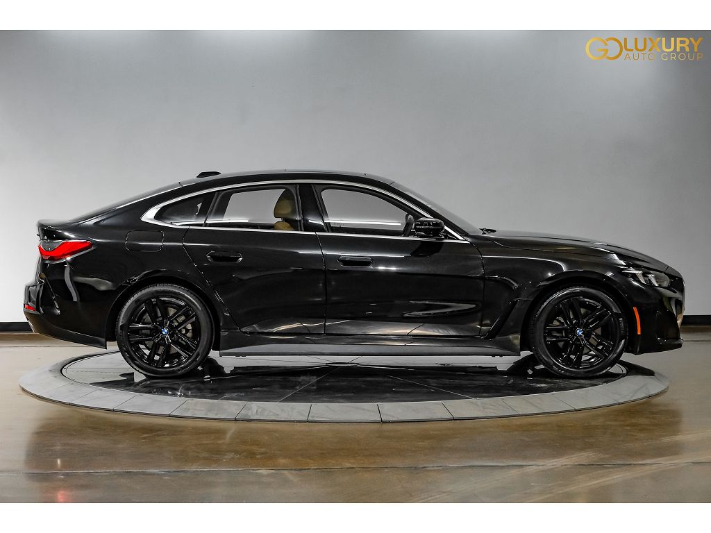 2025 BMW 430i  xDrive Premium Package/Cognac Perforated/Harman Kardon surround sound system
