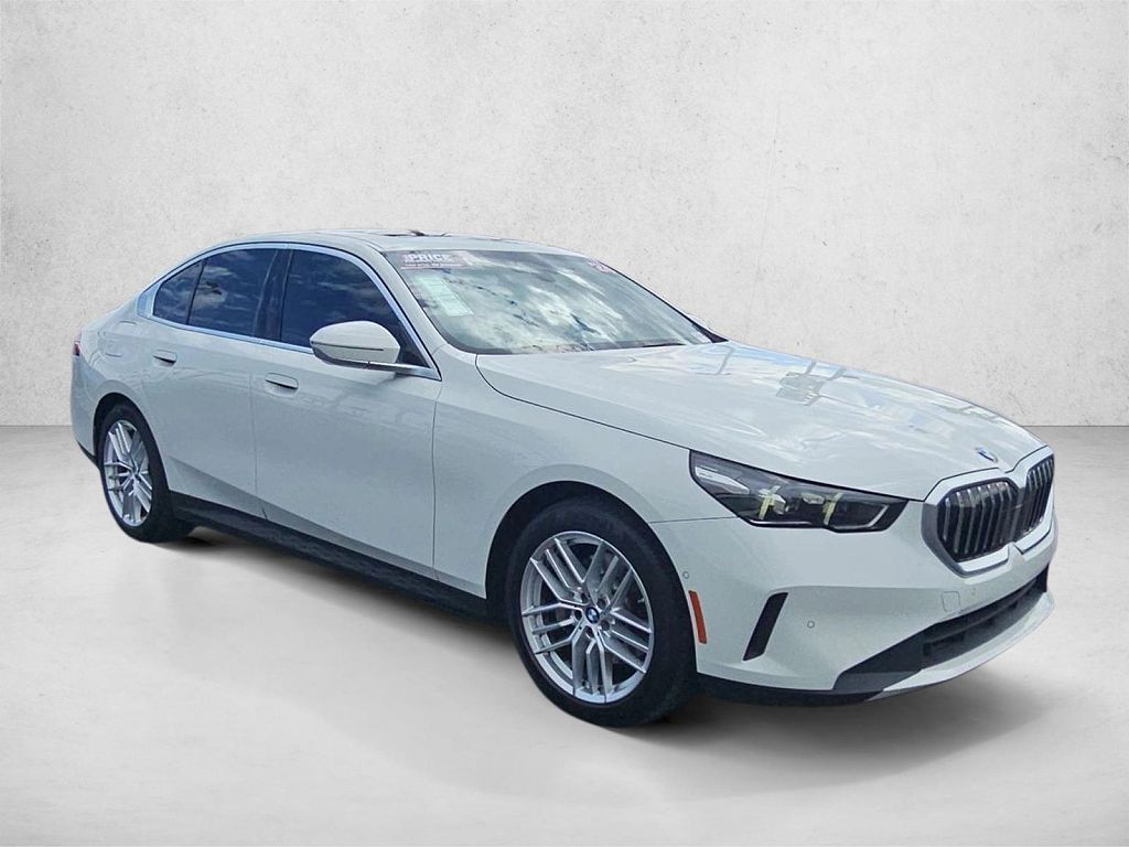 2024 BMW 5 Series 530i